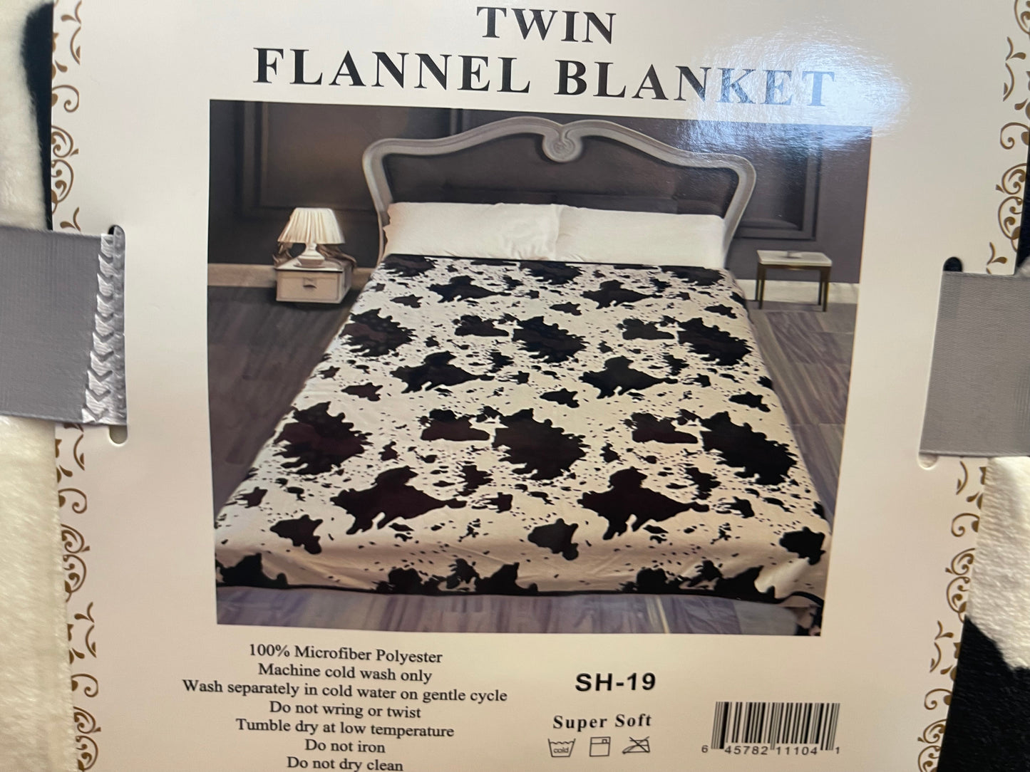Black & White Cow Super Plush Twin Blanket