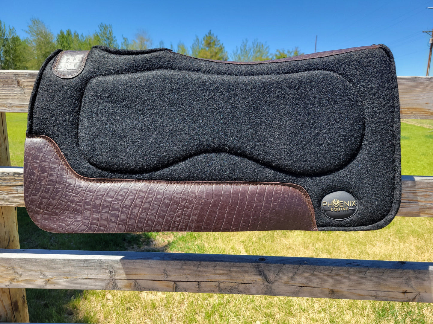 1" thick - 28"Lx30"W - Wool Blend Gel - Black with brown faux croc