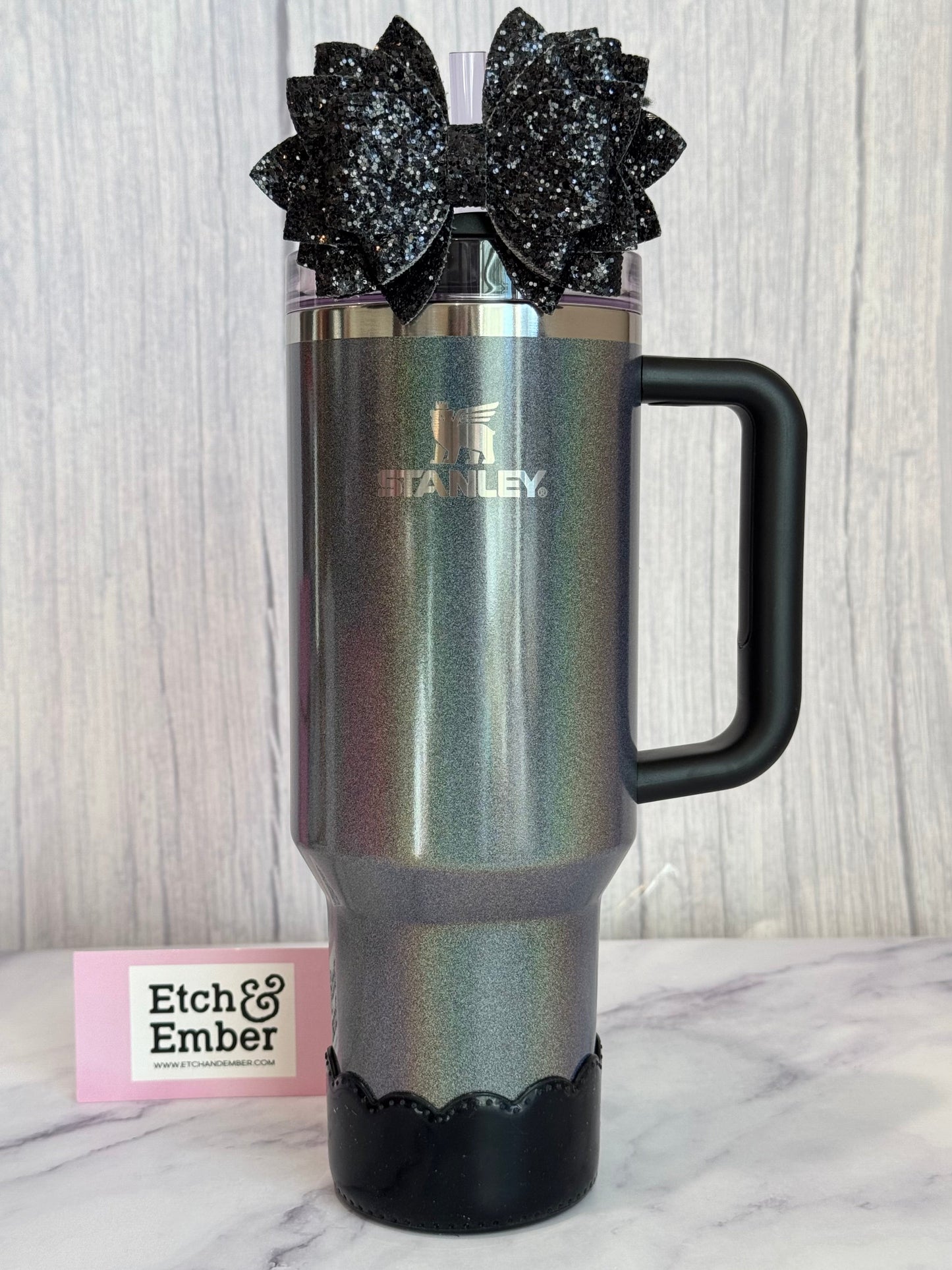 Black Gloss Scallop Tumbler Boot