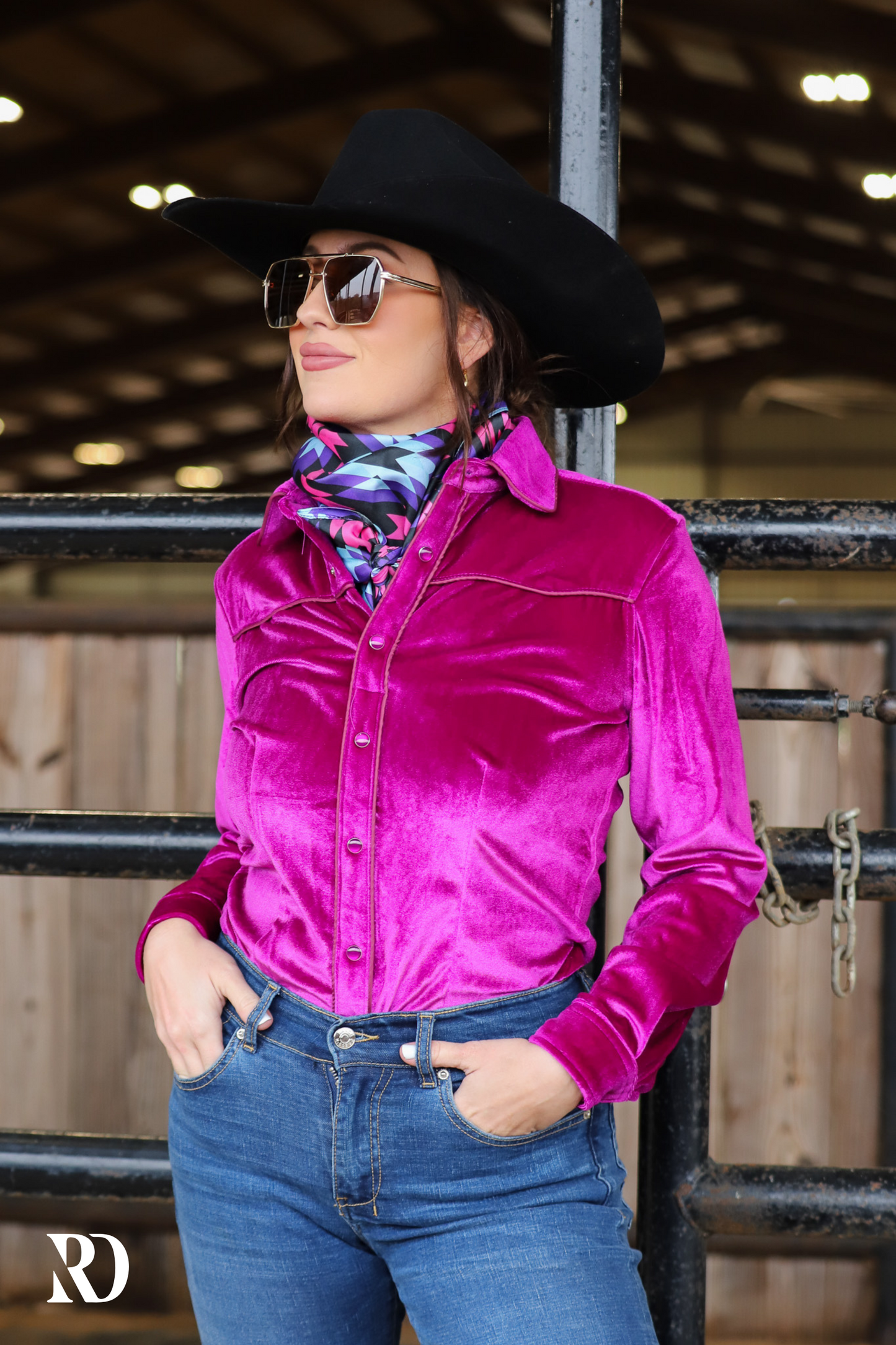 FUCHSIA VELVET PERFORMANCE RODEO SHIRT