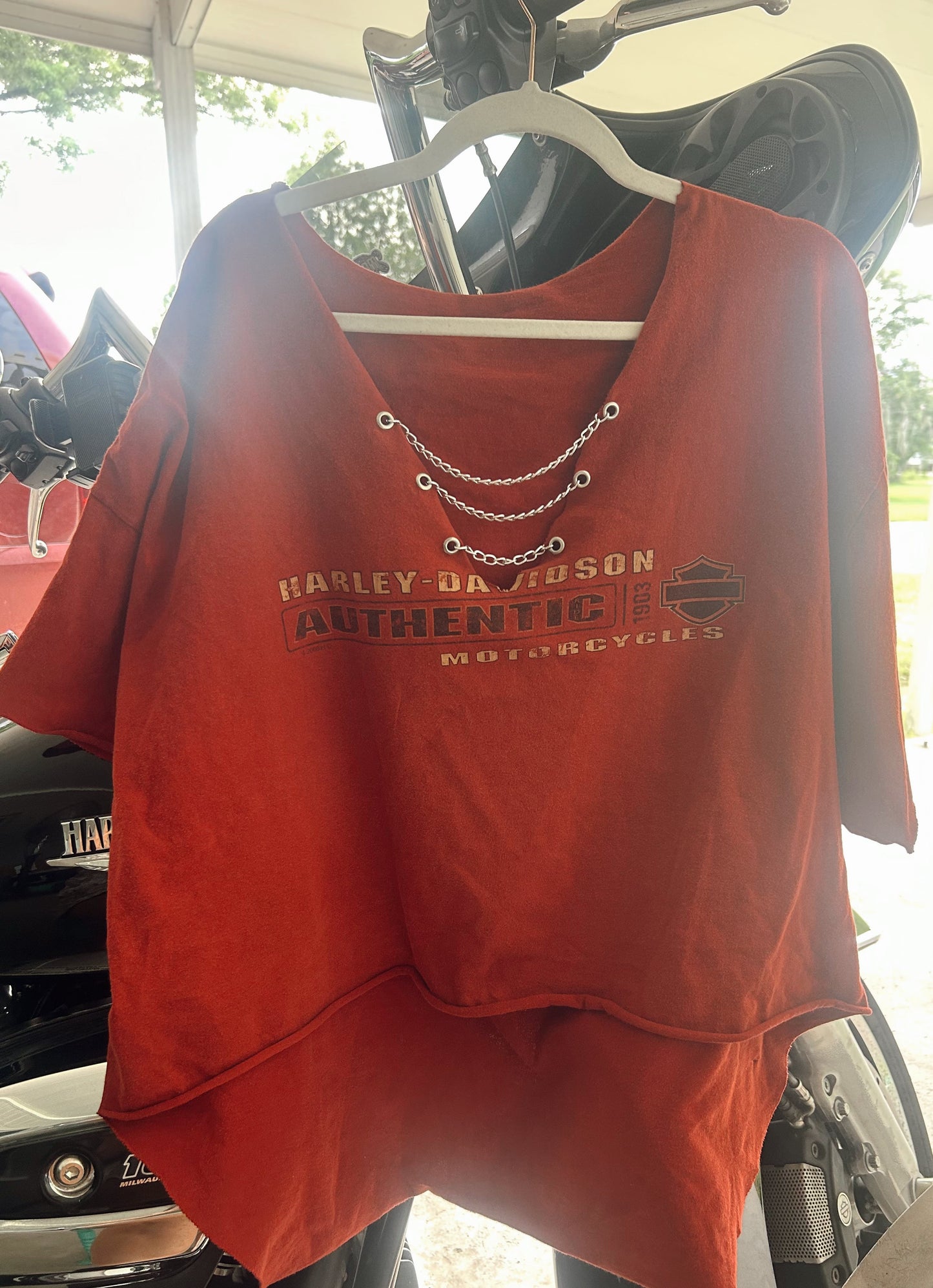 2008 High Low Tee with chains-3x