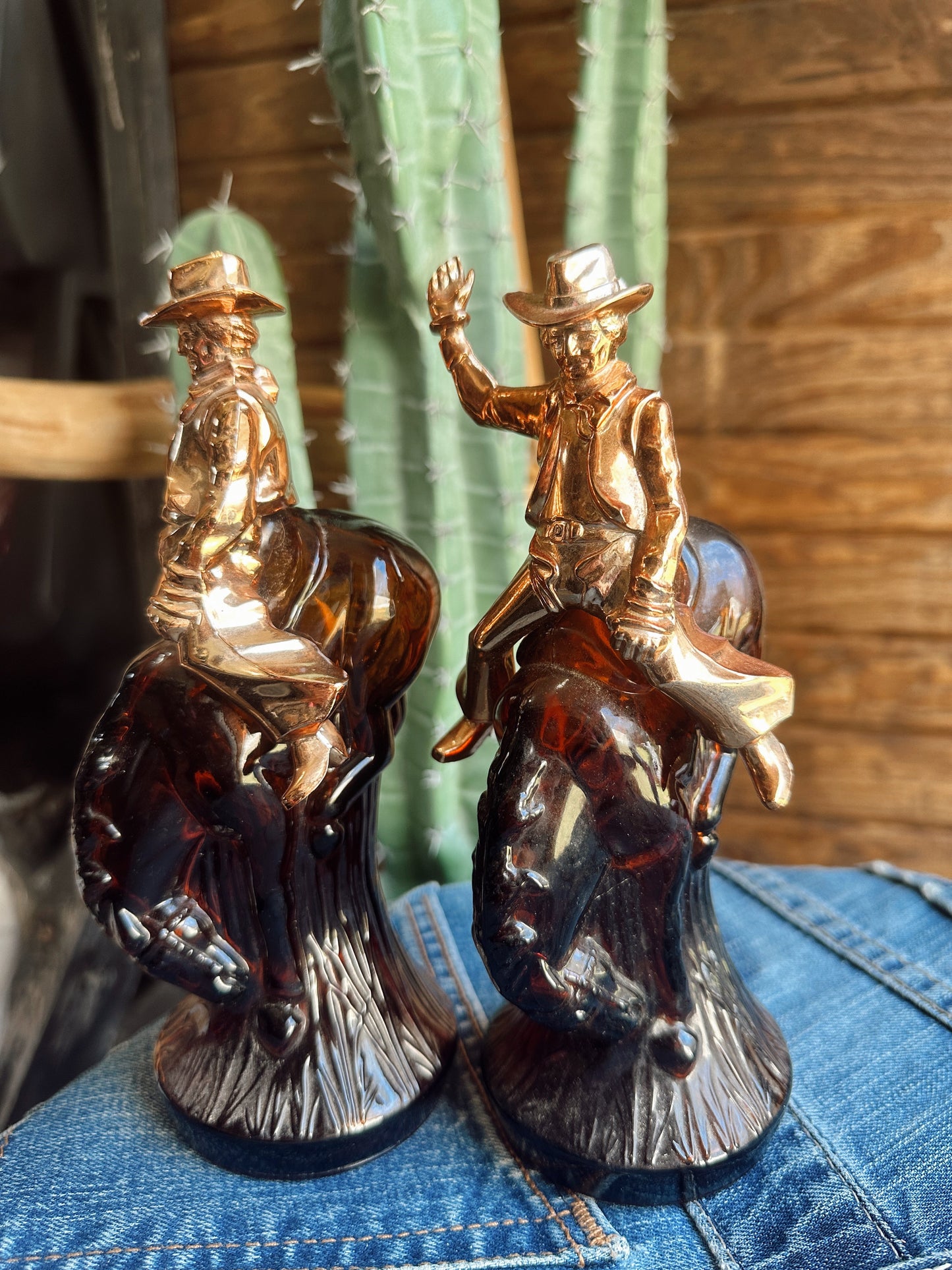 The Vintage Bronco Glass Statue