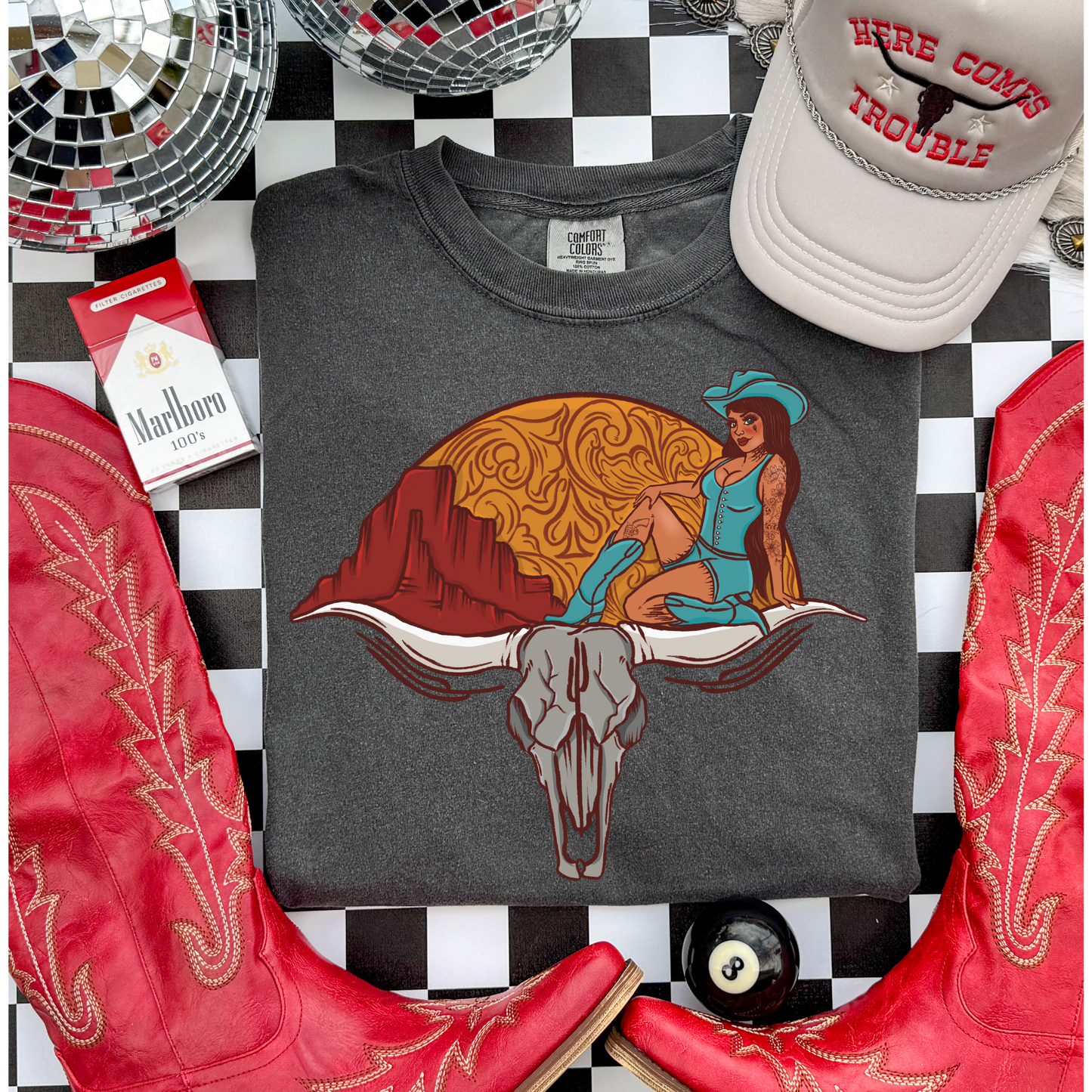 Outlaws and Longhorns Tee