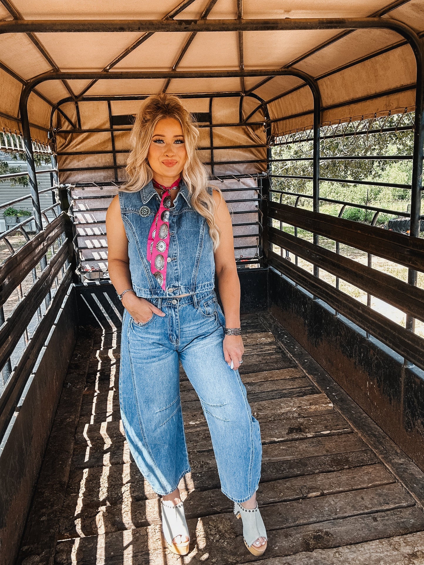 The Sway Barrel Jeans