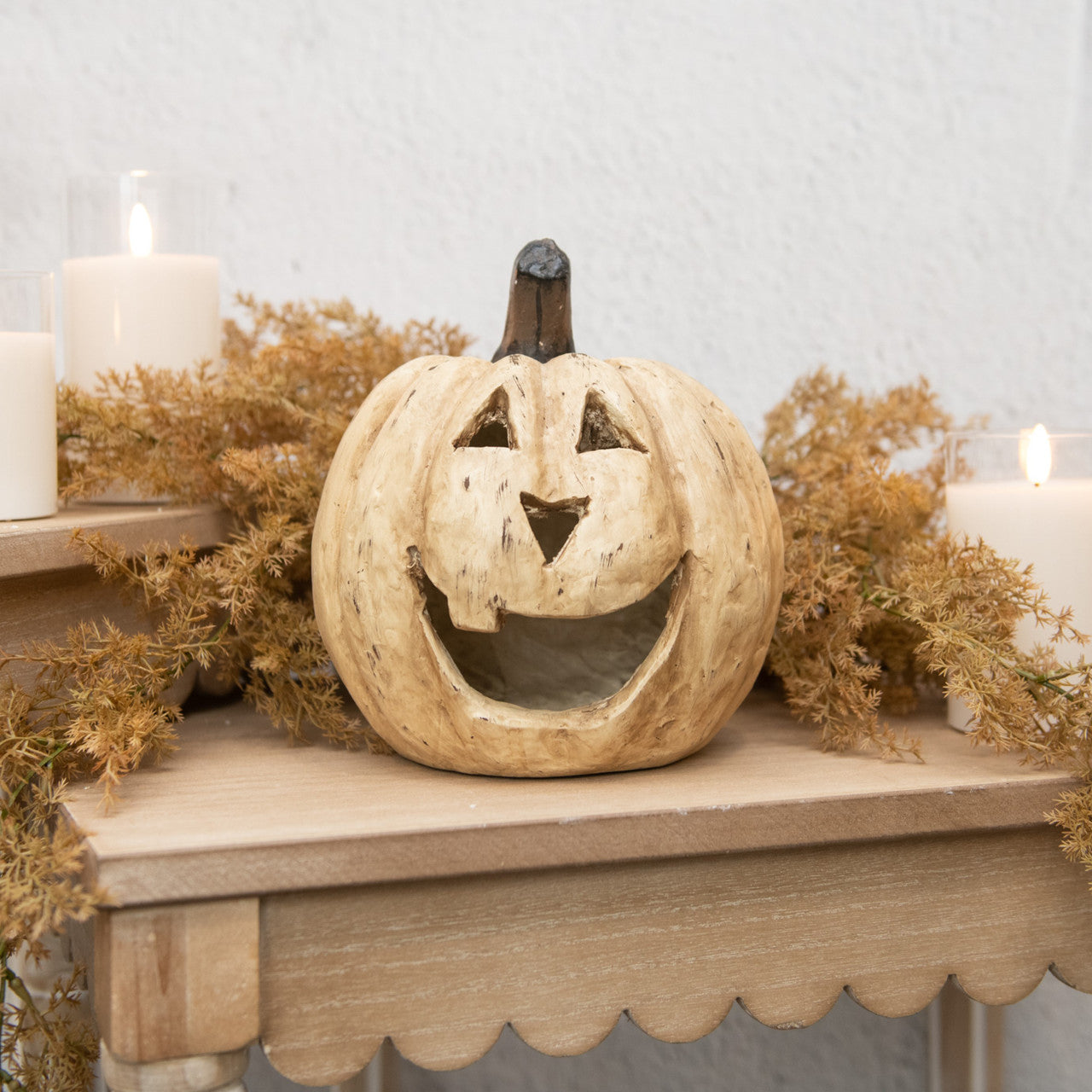 WHITE BIG MOUTH PUMPKINS