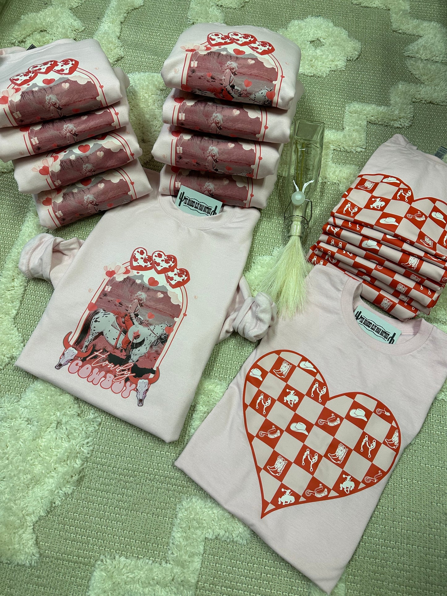 Howdy Hearts Graphic