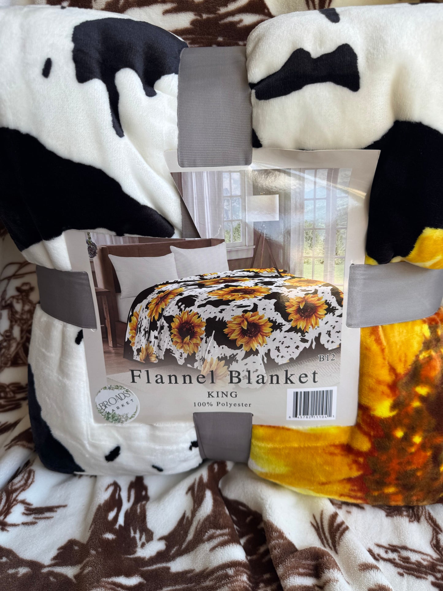 Sunflower Cow Super Plush Blanket