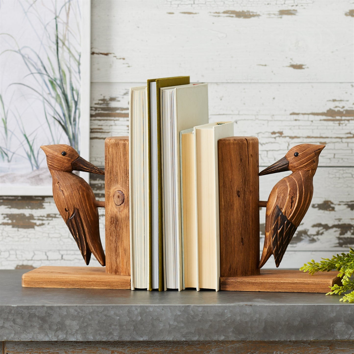 Set of 2 Rustic Pine Wood Woodpecker Bookends – Farmhouse Shelf Decor, Bird Bookends for Living Room & Home Office