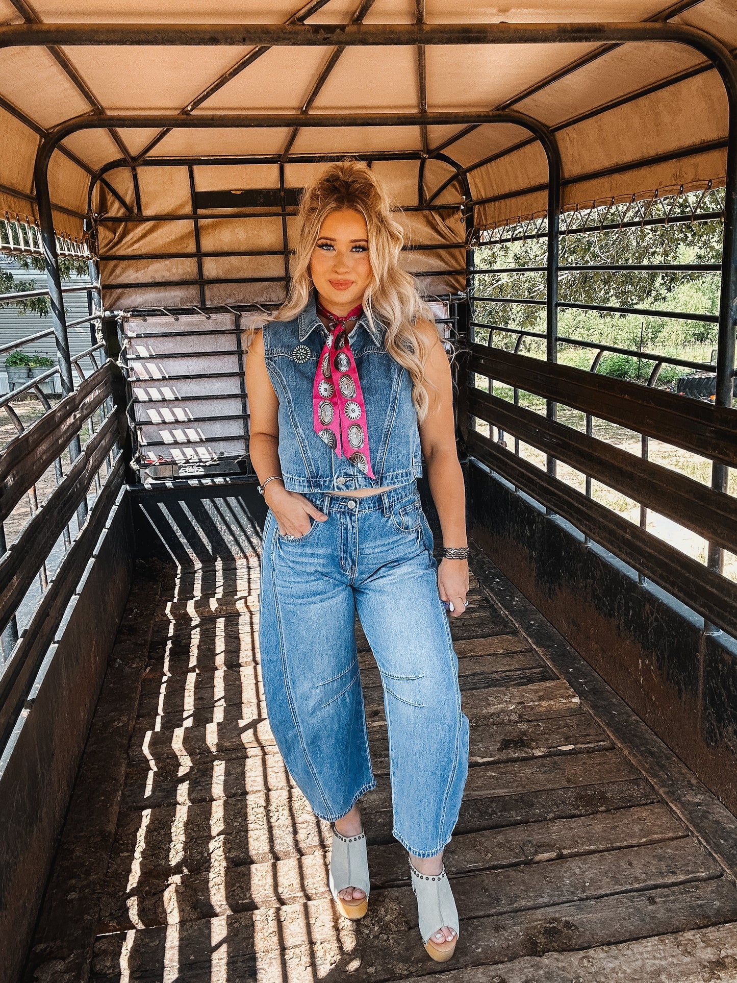 The Sway Barrel Jeans