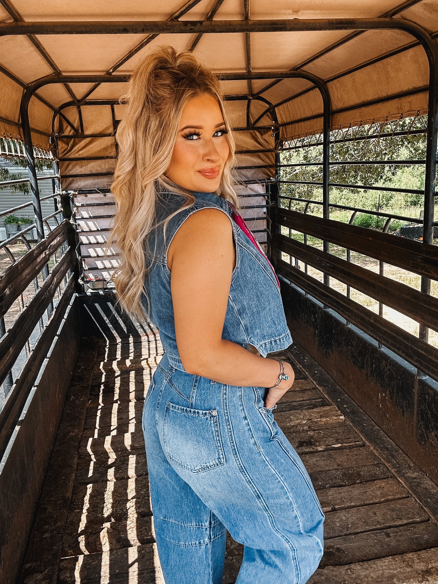 The Sway Barrel Jeans