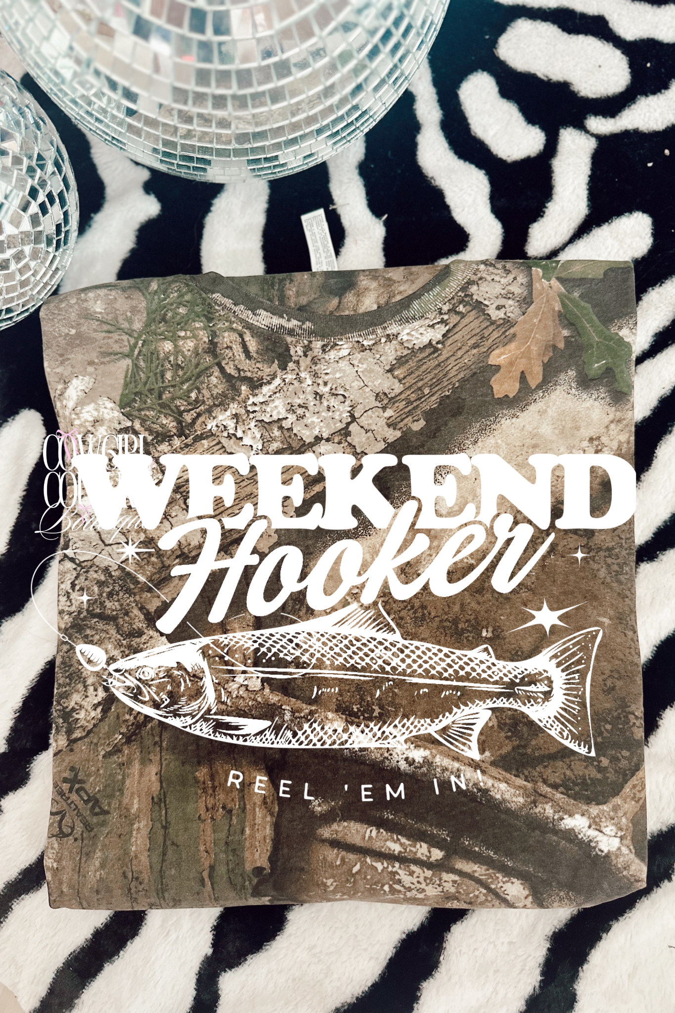 Weekend hooker in white