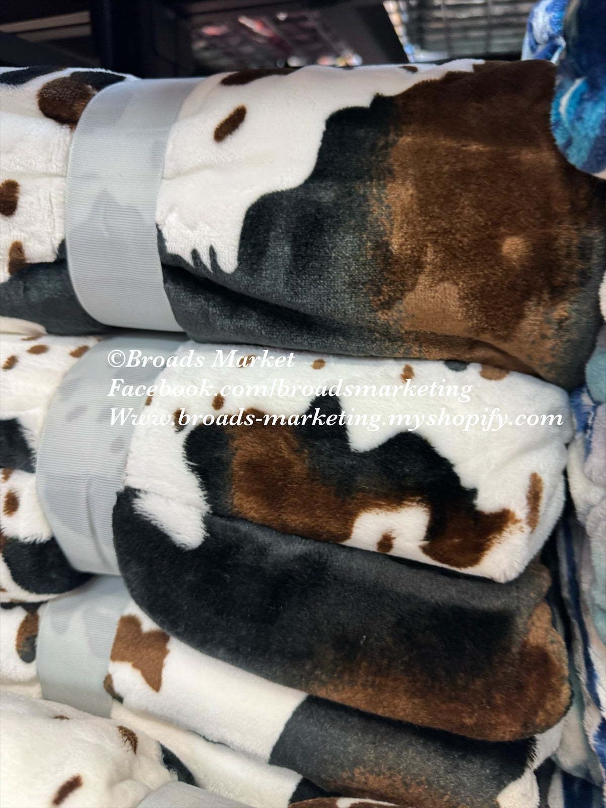 Twin Tricolor Cow Print Super Plush Blanket