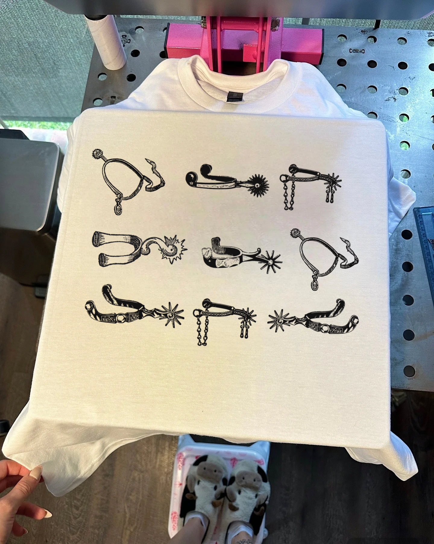 Spurs Graphic TEE or CREWNECK