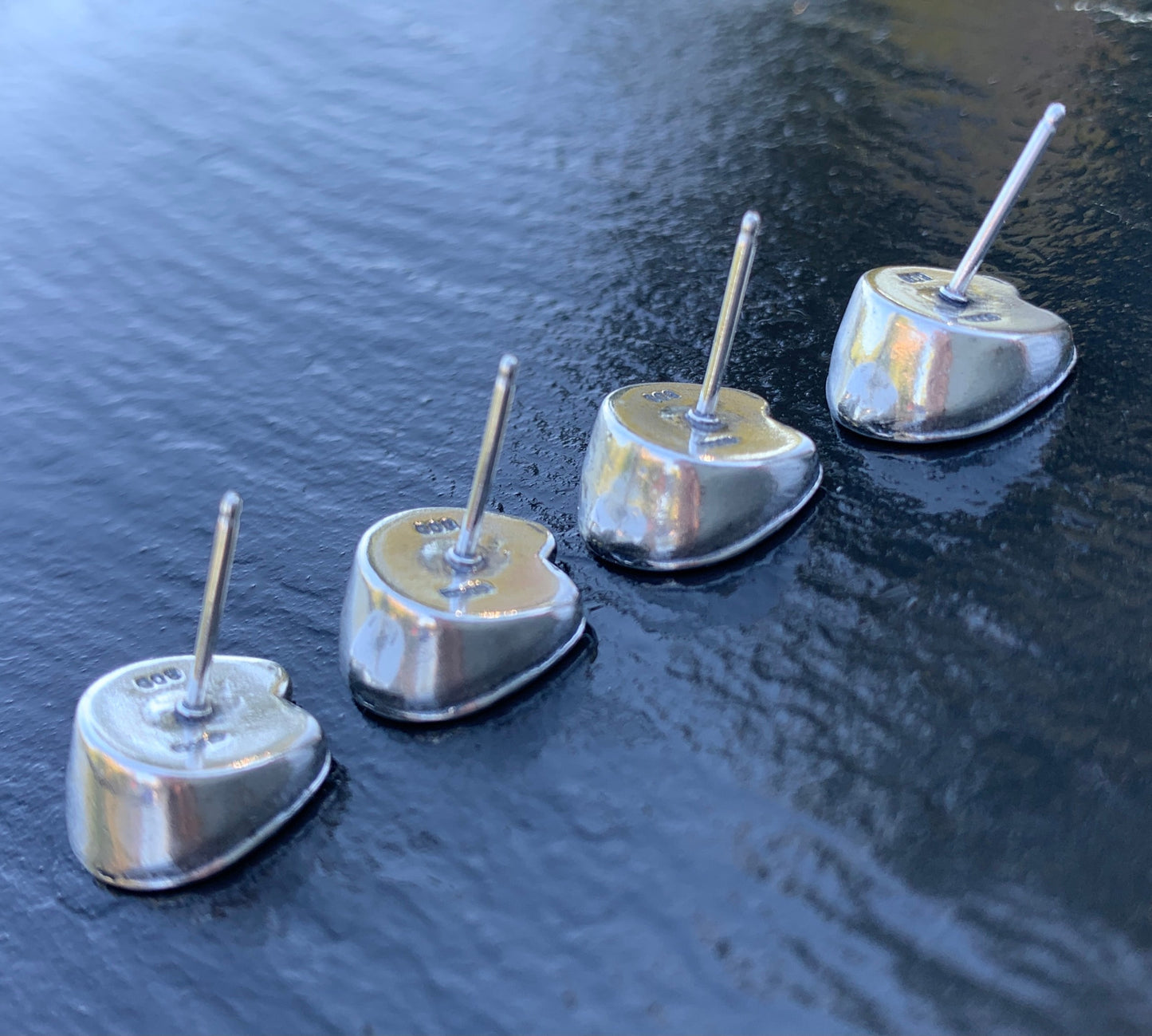 Sterling Hoofprints Post Earrings in Pony Size