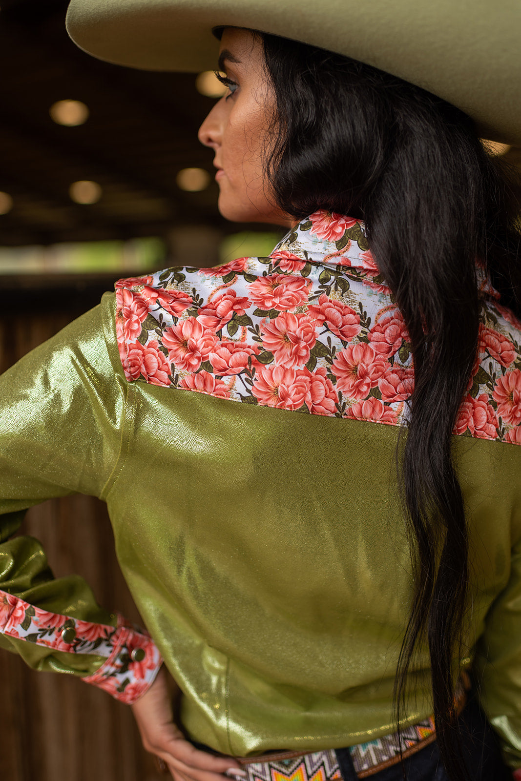 FIRST DATE & OLIVE SPARKLE PERFORMANCE RODEO SHIRT