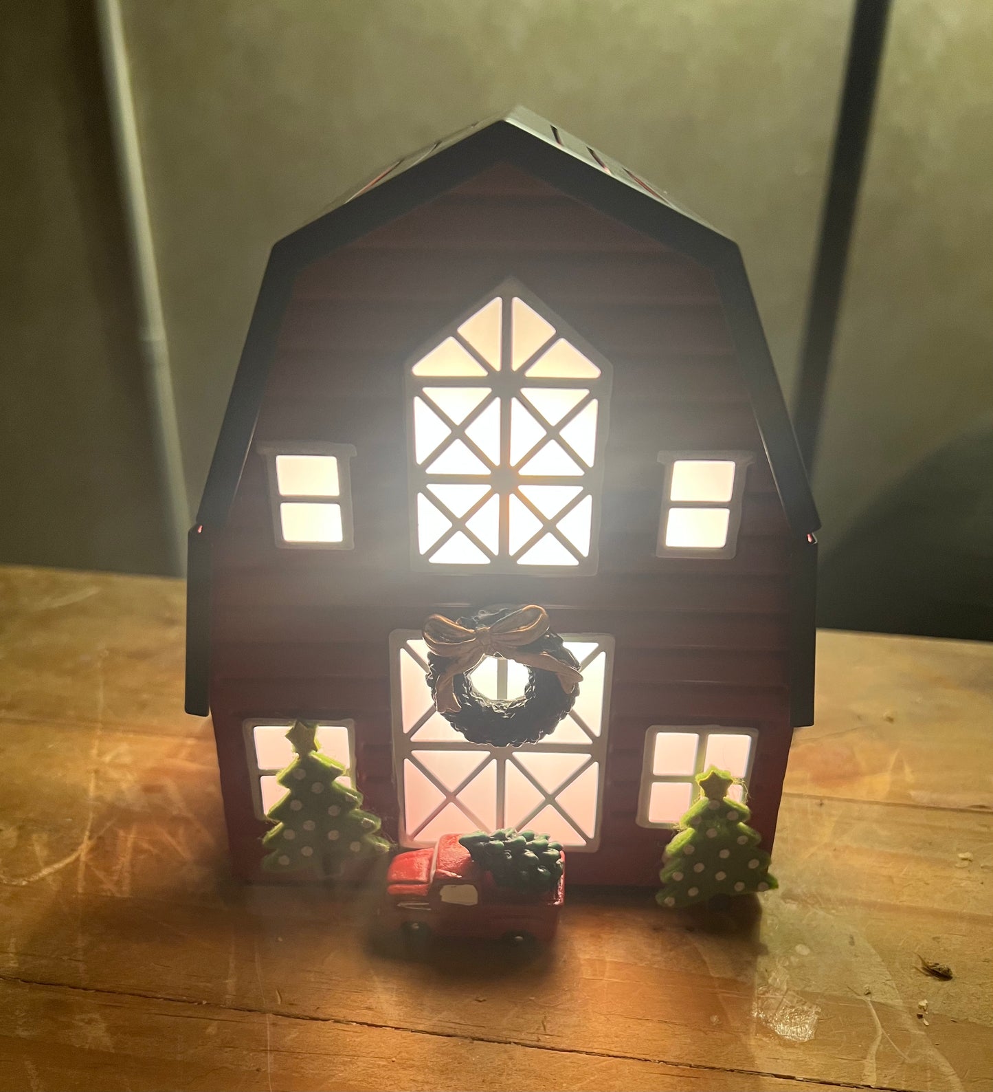 Red Barn Wax Warmer (with or without Christmas decor)