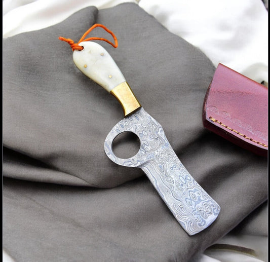Handcrafted Western Belt Knife – Damascus Blade & Camel Bone Handle