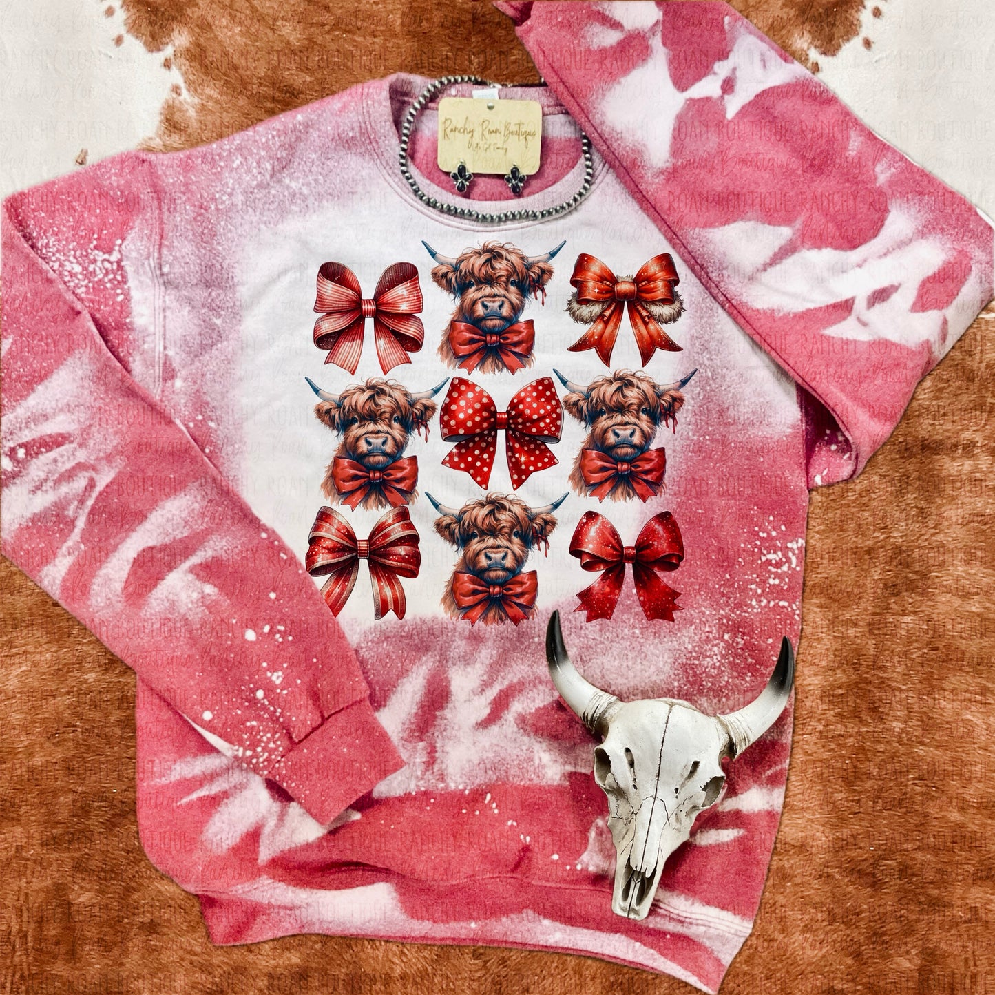 Highland Cow Bow Graphic Sweatshirt – Vintage Red Bleached Western Wear