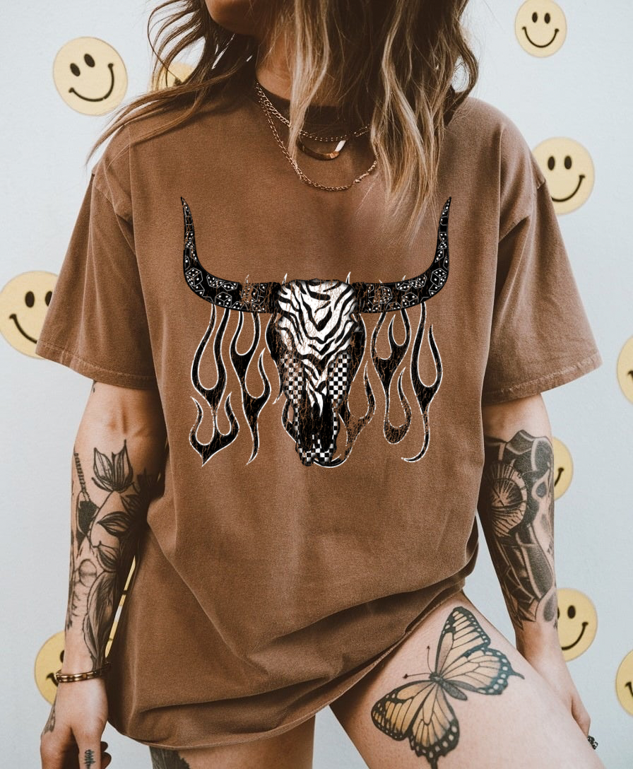 Flamin Dice Bullskull Tee