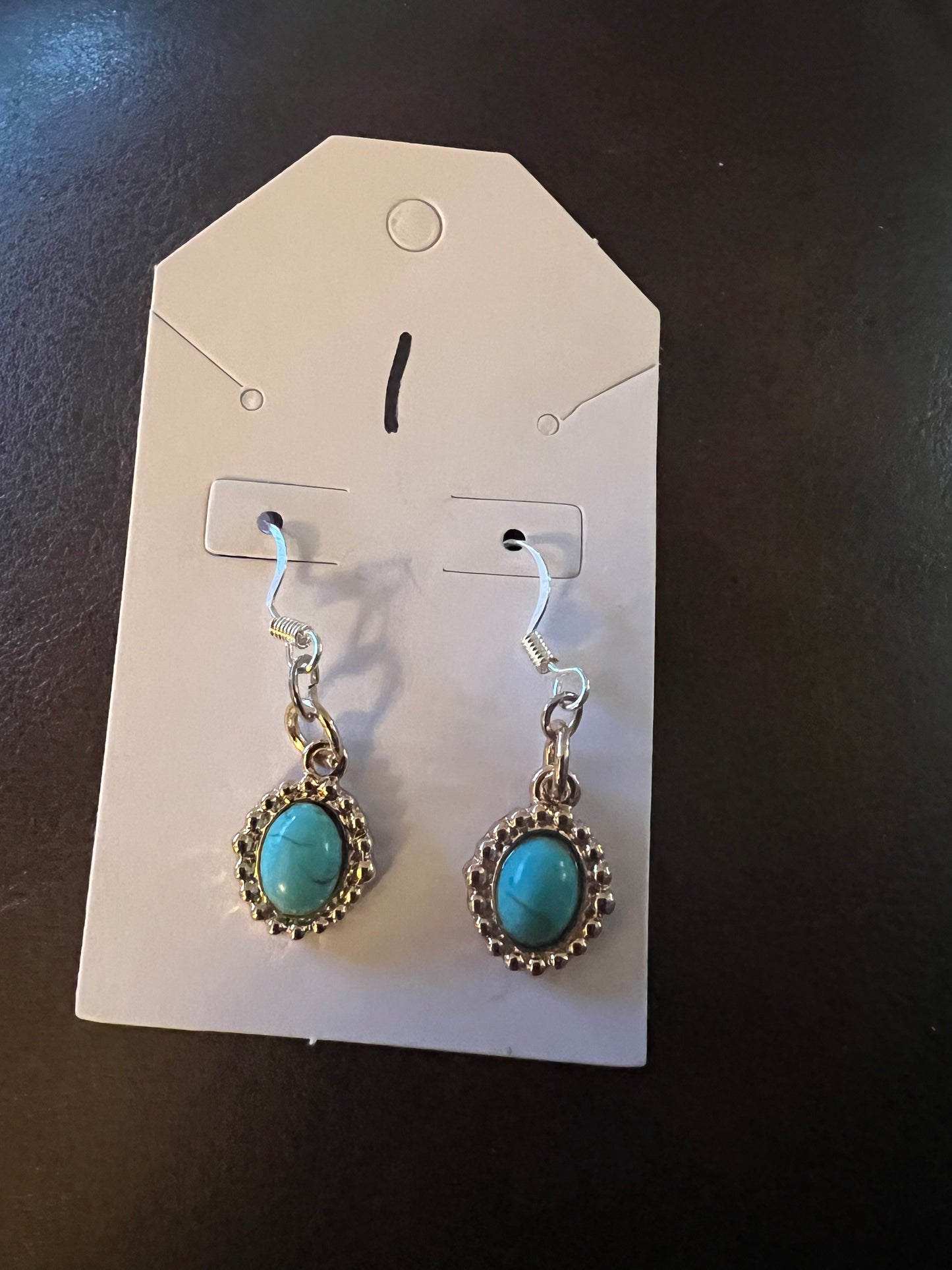 Earrings y