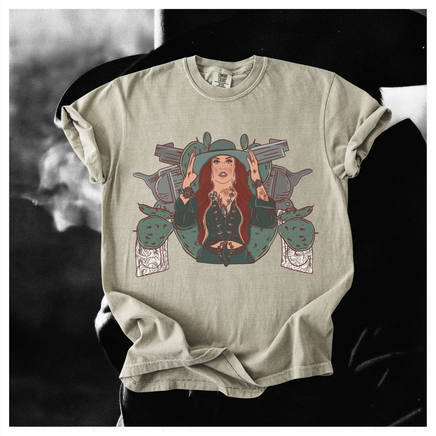 Outlaw women Tee