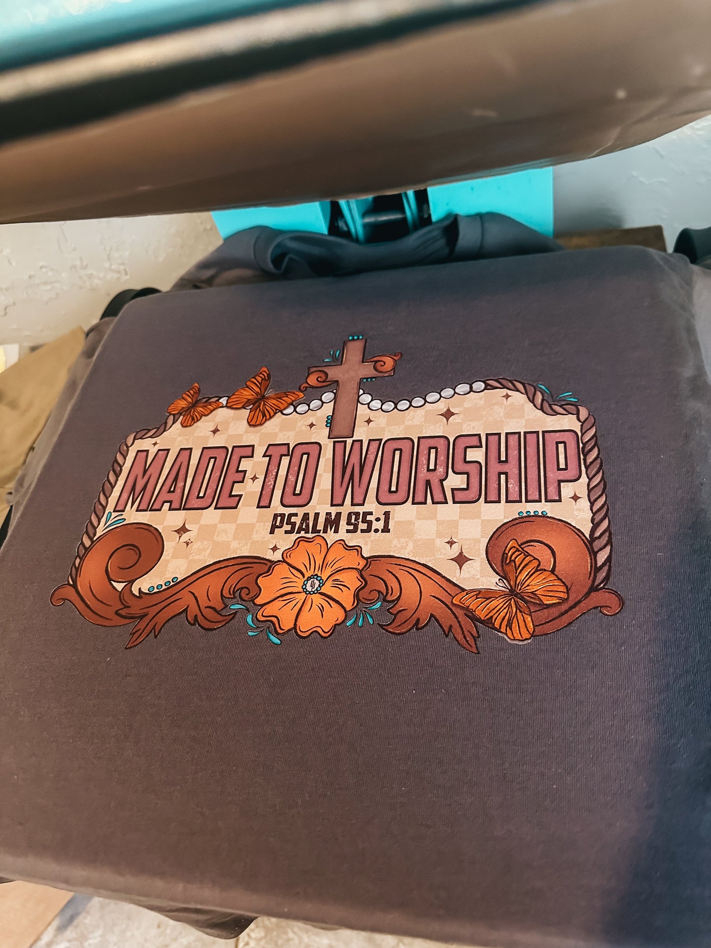 Made To Worship Graphic Tee