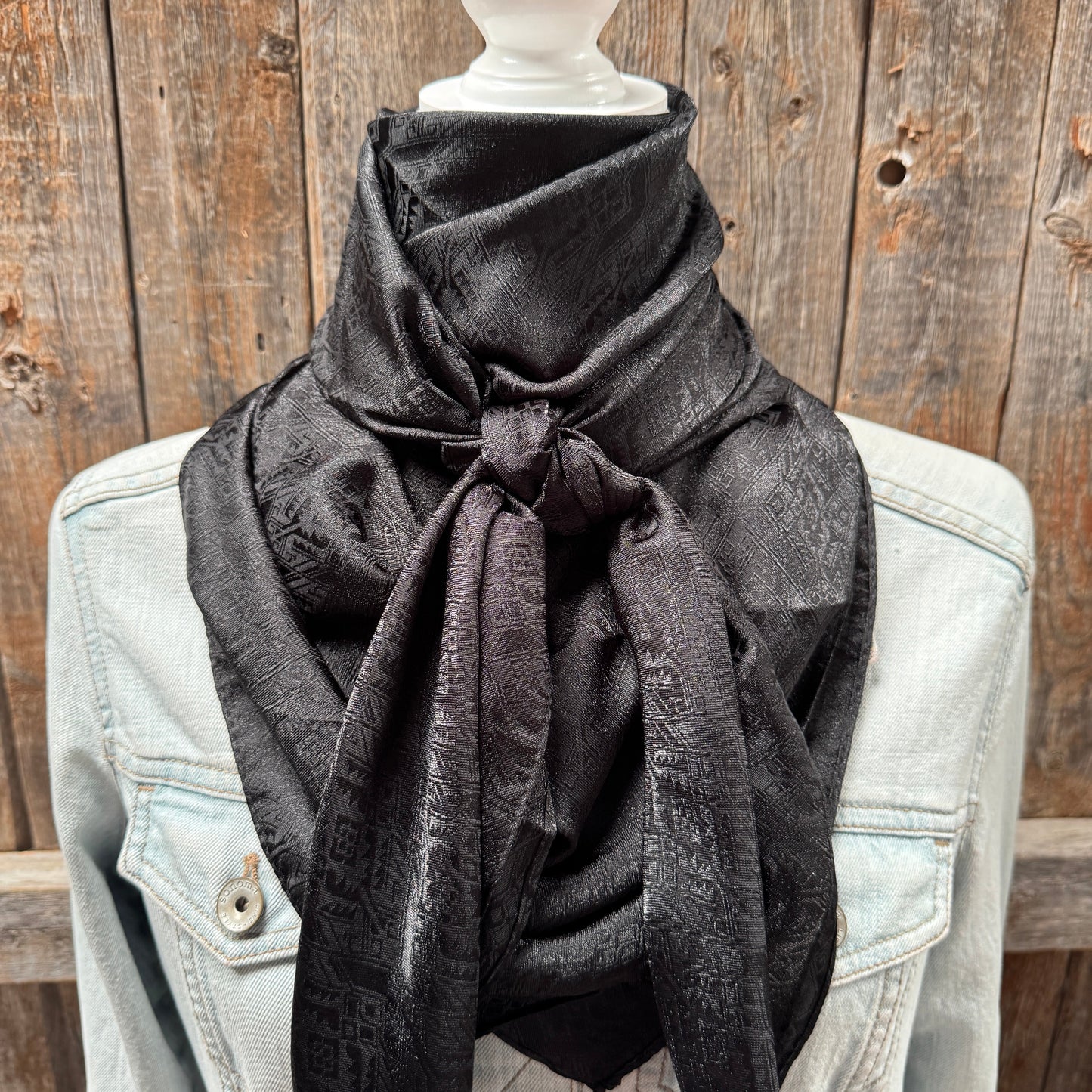42X42" Black Jacquard XL Wild Rag / Scarf WR3511