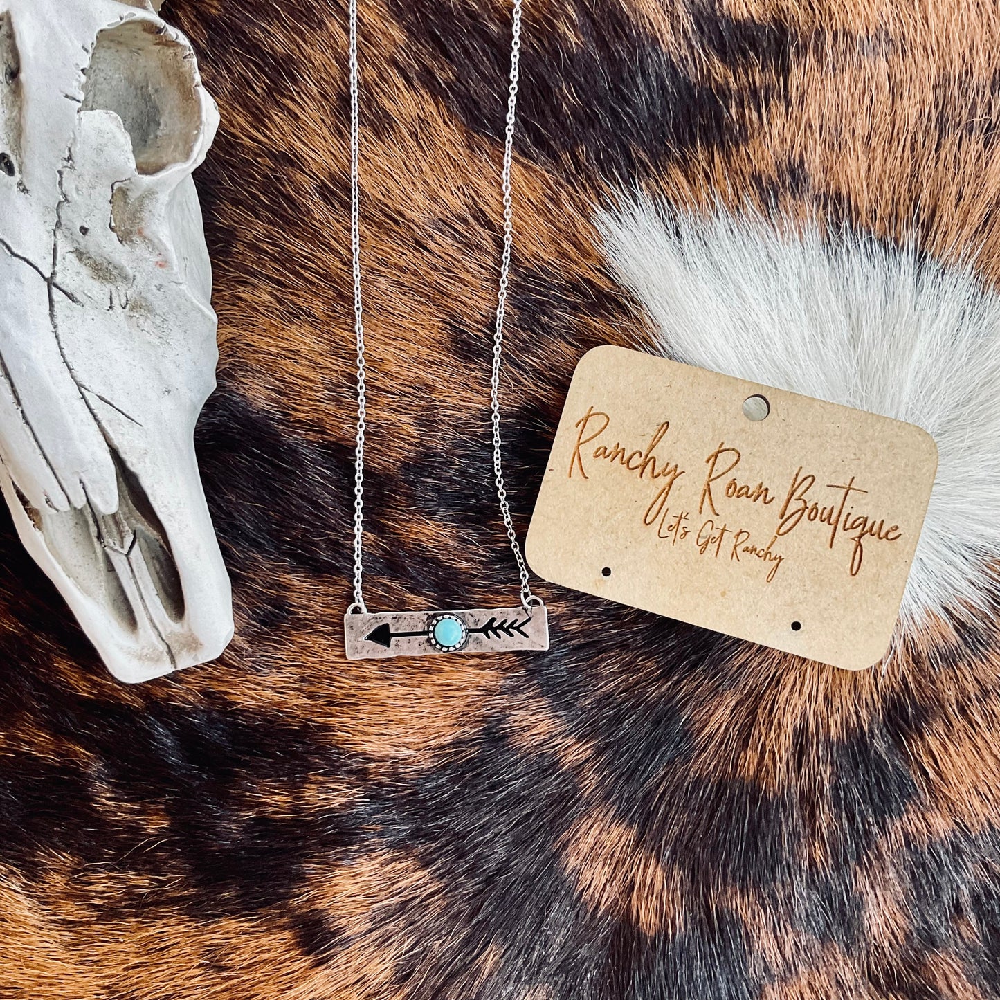 ARROW TQ BAR Necklace Set