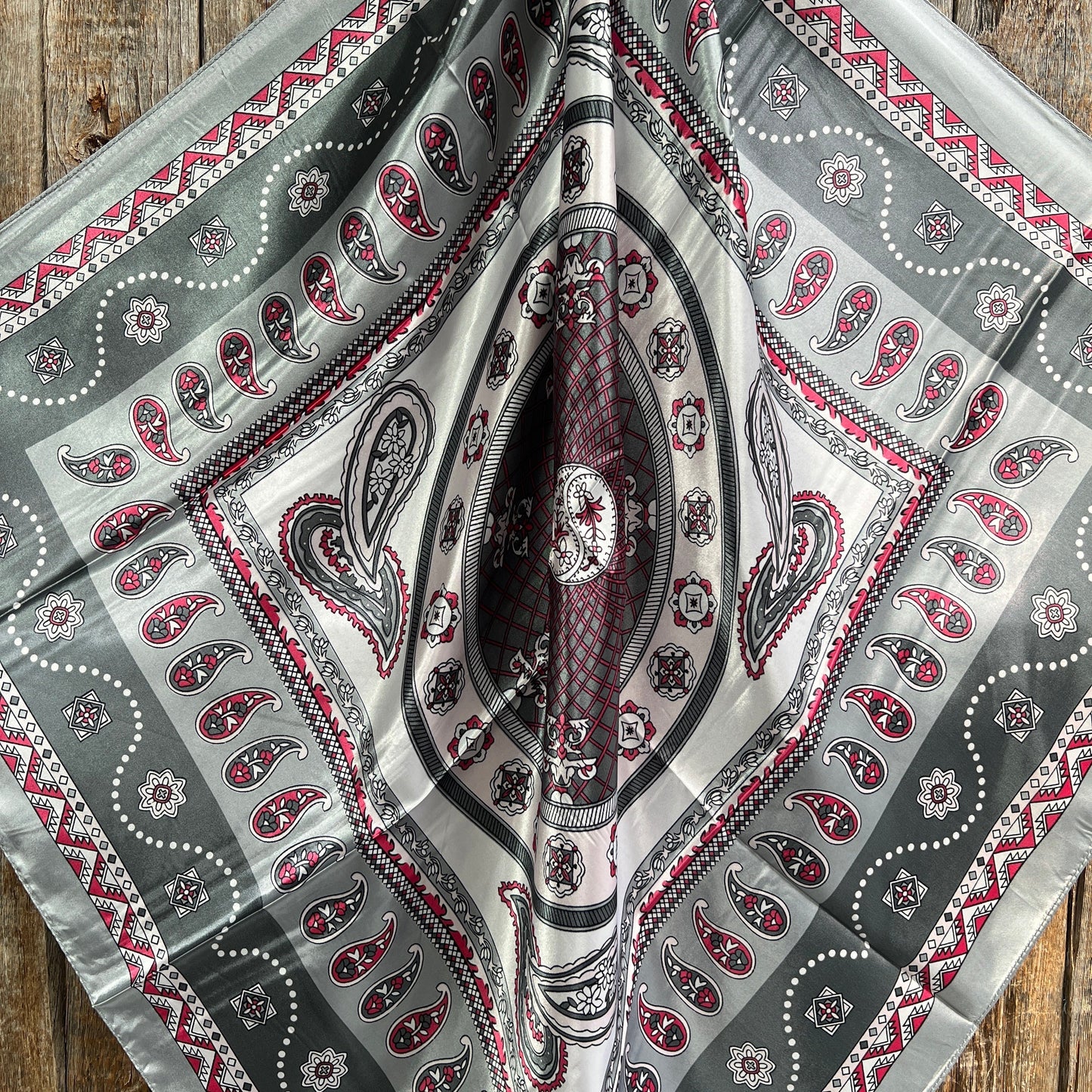 35X35" Grey/Red/Pink Paisley Wild Rag / Scarf WR3404