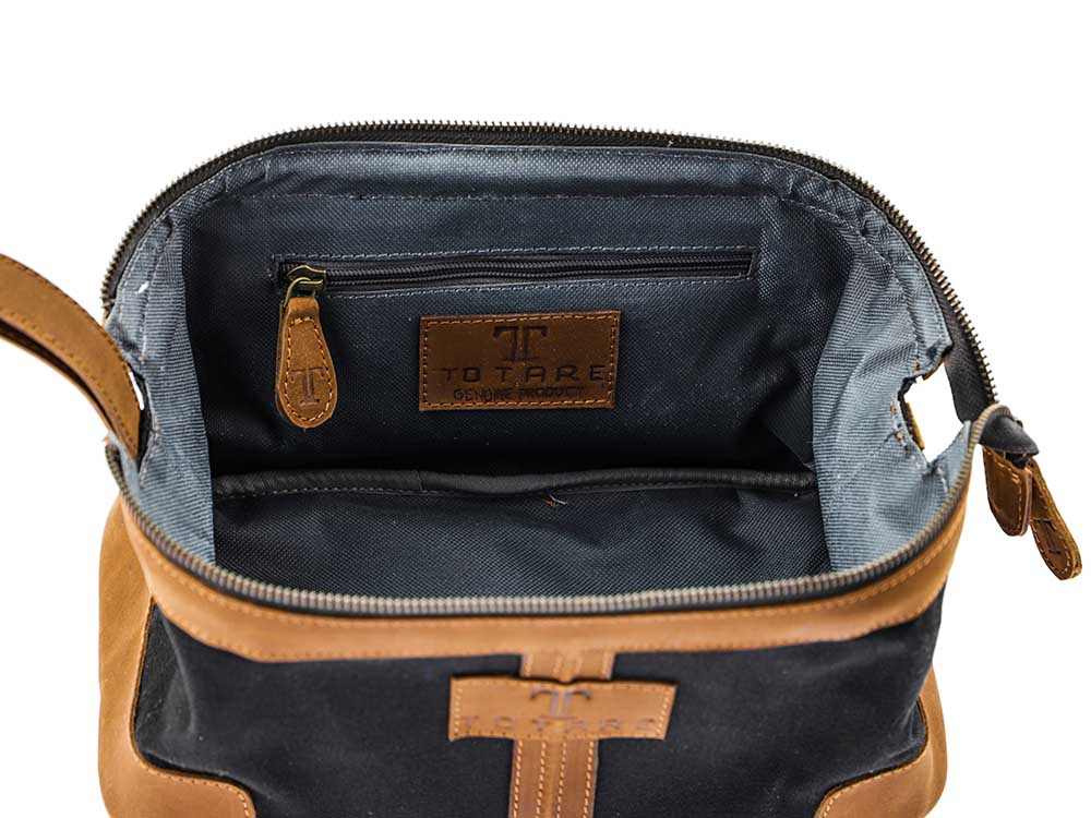 Totare Toiletry Bag