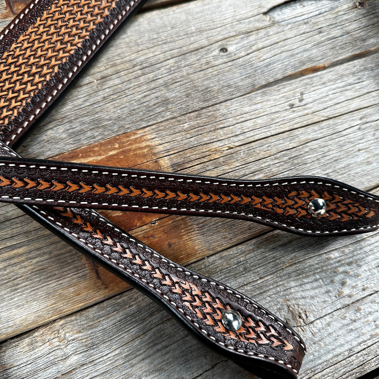 Foxtail Tooled Two Tone Browband / One Ear Breastcollar Tack Sets