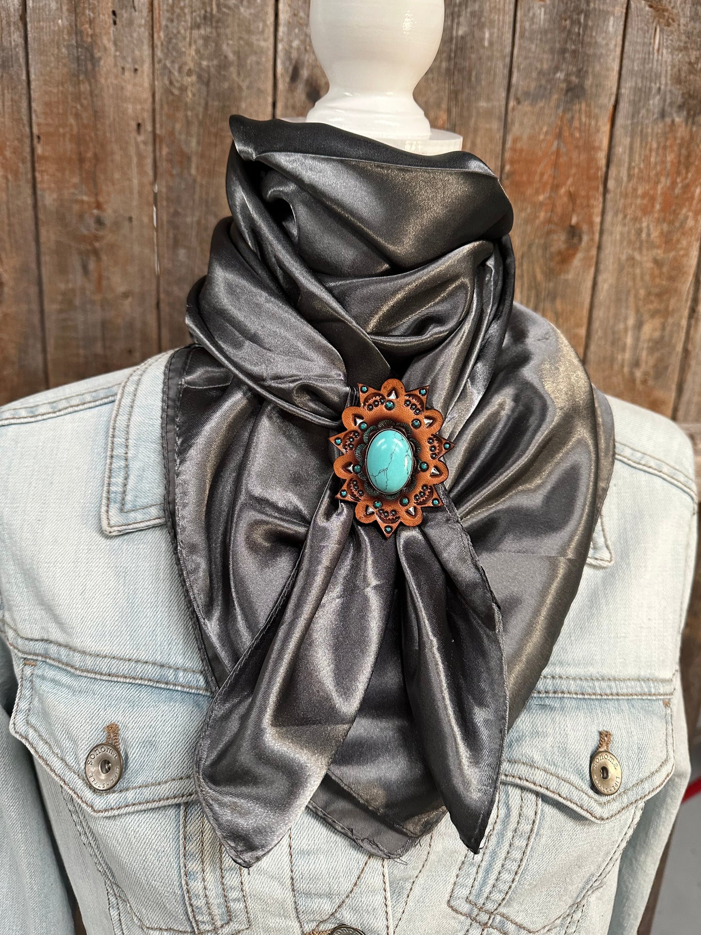 35X35" Solid Silver/Grey Wild Rag / Scarf -R110CABTQ Slide WRSC15D