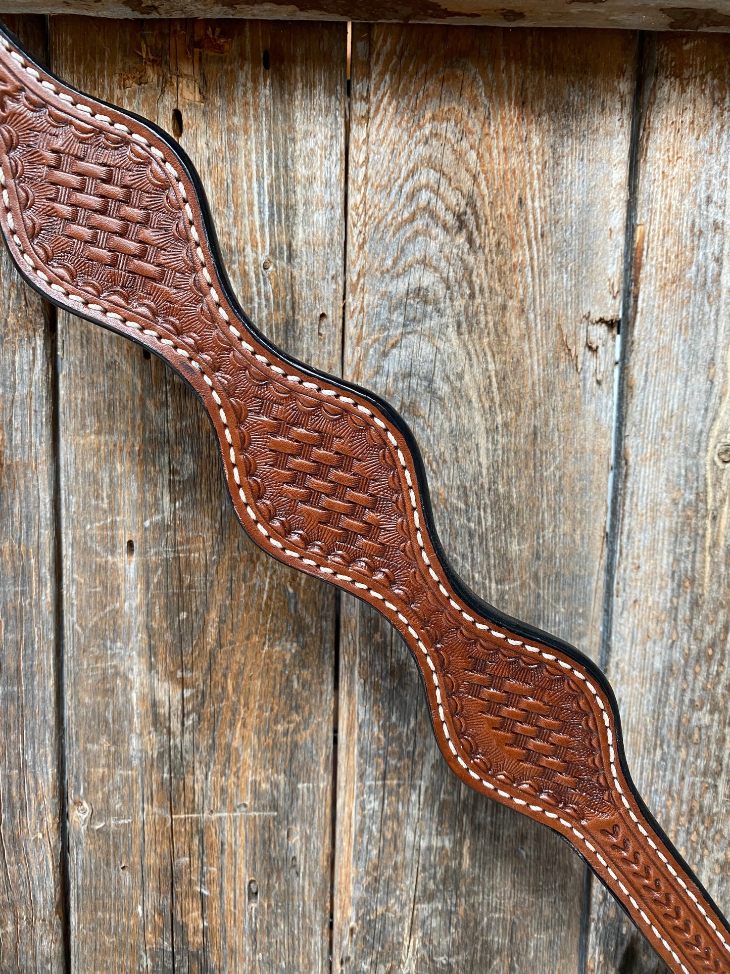 Basketweave Scalloped Medium Oil Breastcollar