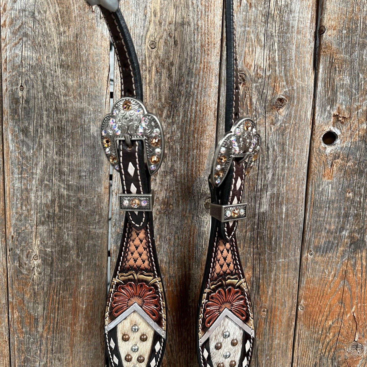 Cowhide Champagne and Silver One Ear/ Breastcollar Tack Set #OEBC556
