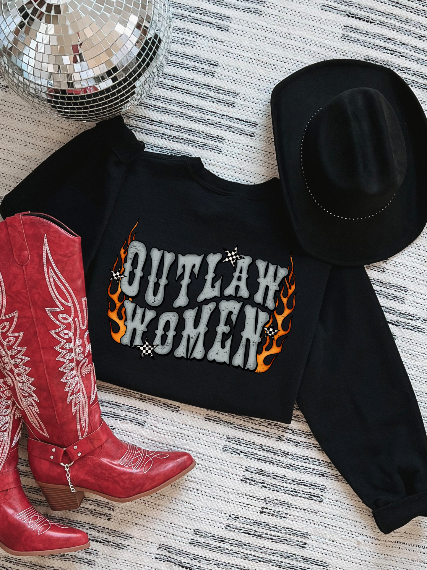 Outlaw Women Crewneck