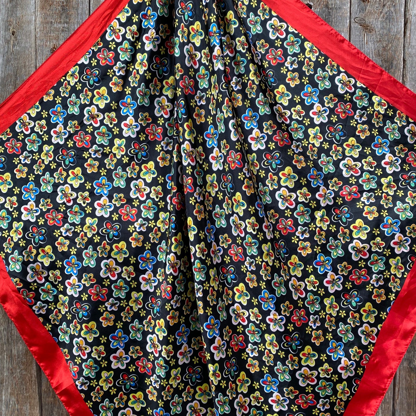 35X35" Red Flowers Wild Rag / Scarf WR3107