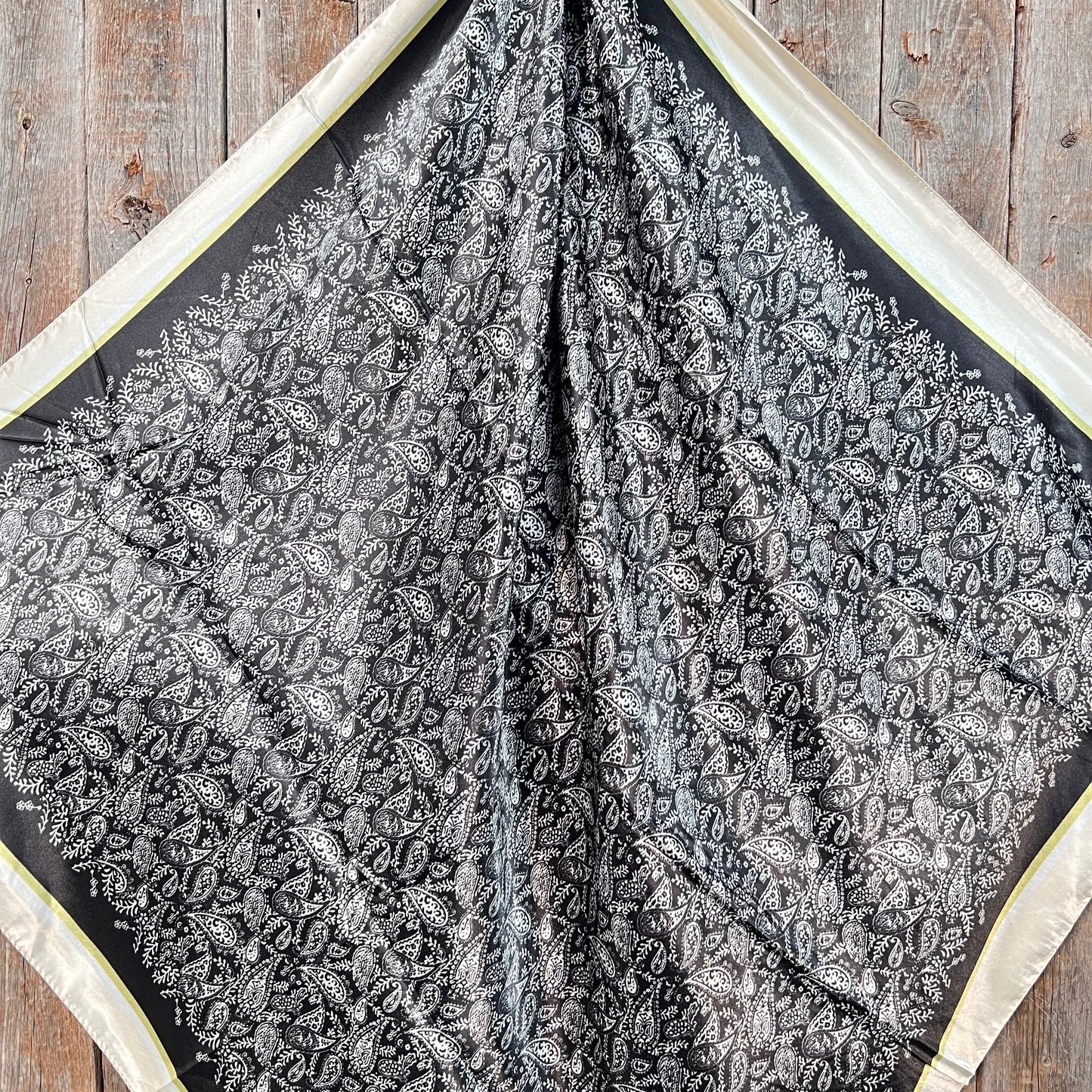 35X35" Black & Cream Paisley Wild Rag / Scarf WR3407