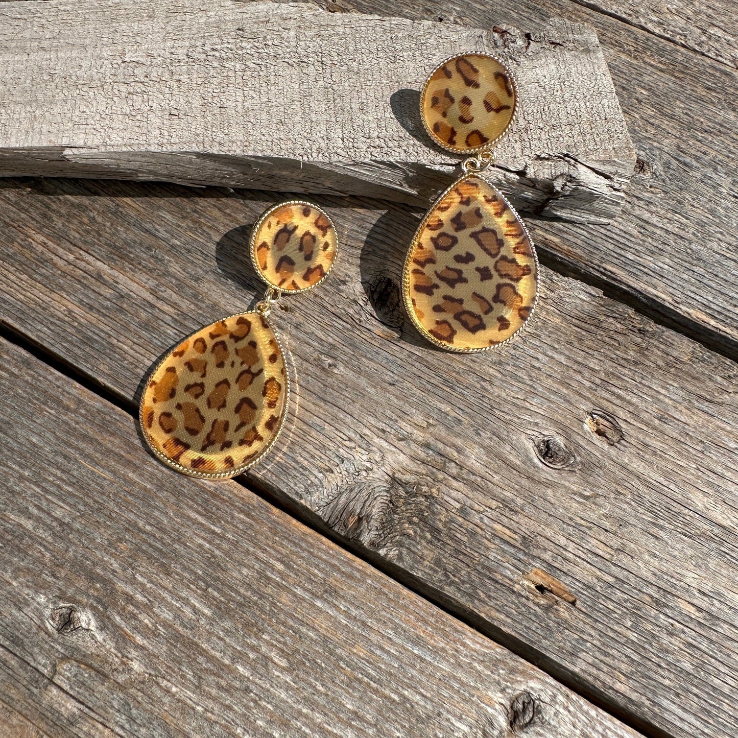 Light Rodeo Style Animal Print Fashion Earrings