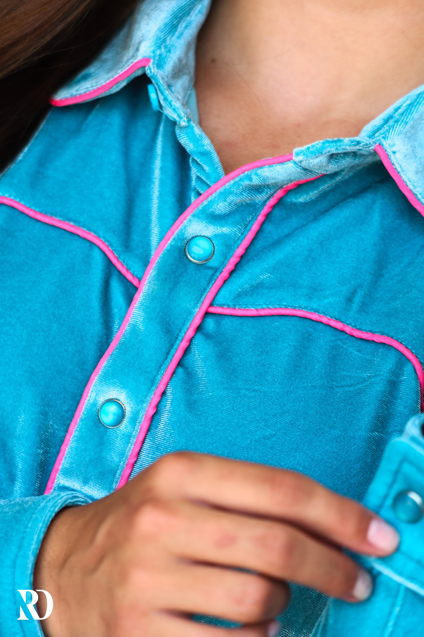 ISLAND VELVET PERFORMANCE RODEO SHIRT