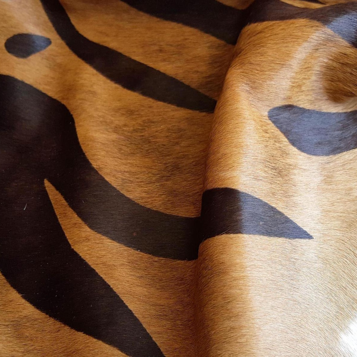 Tiger on Caramel Cowhide Rug