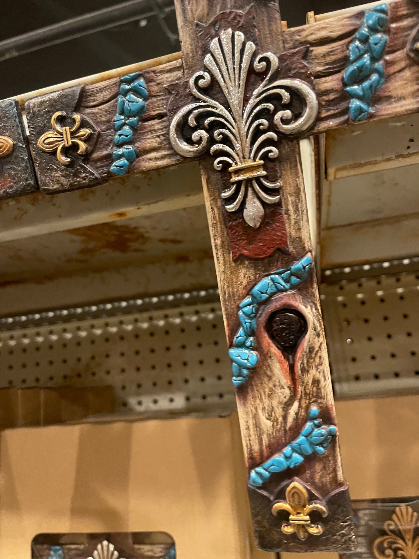 Fleur de Lys Cross Set