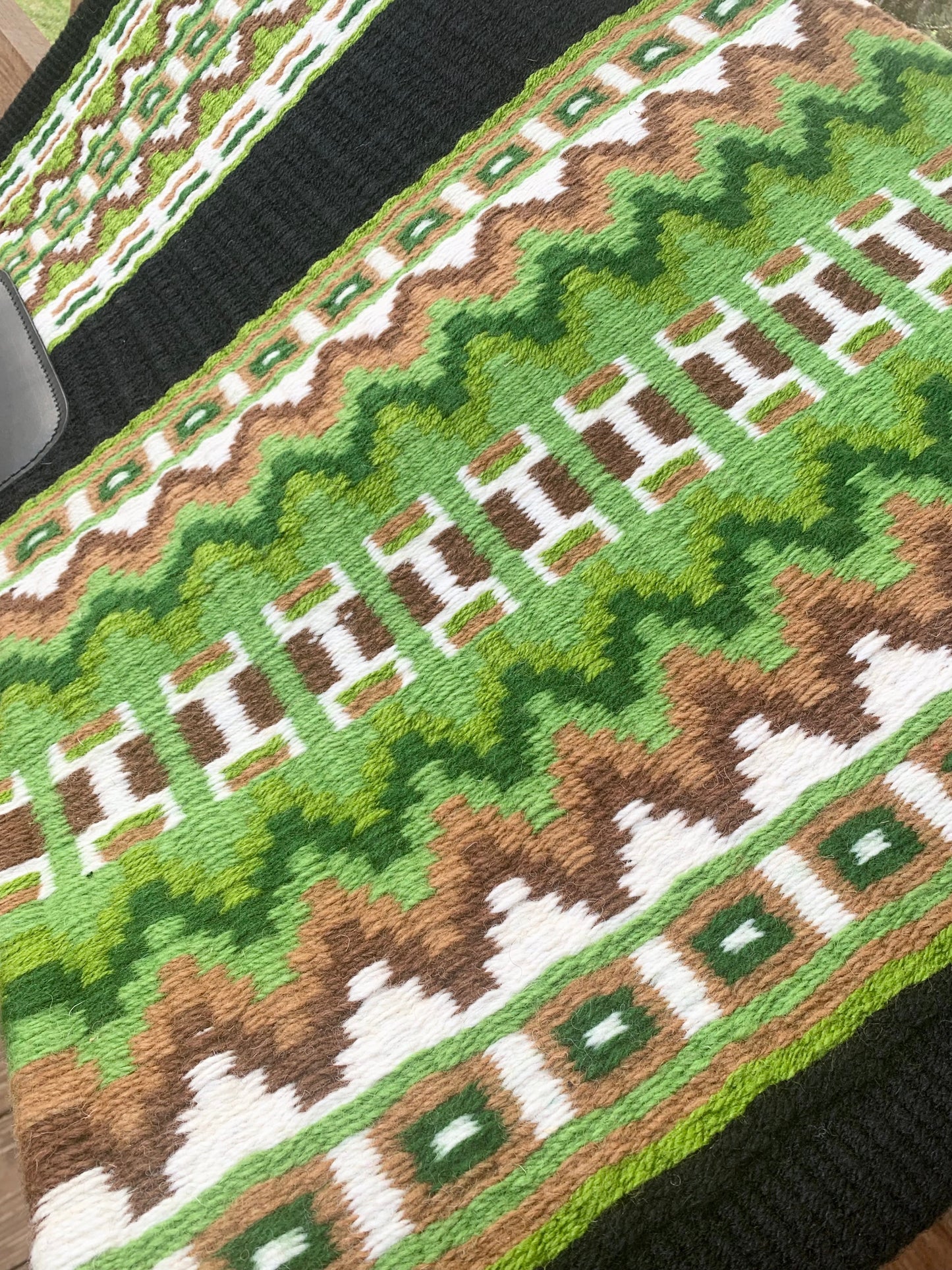 Beautiful oversized show pad