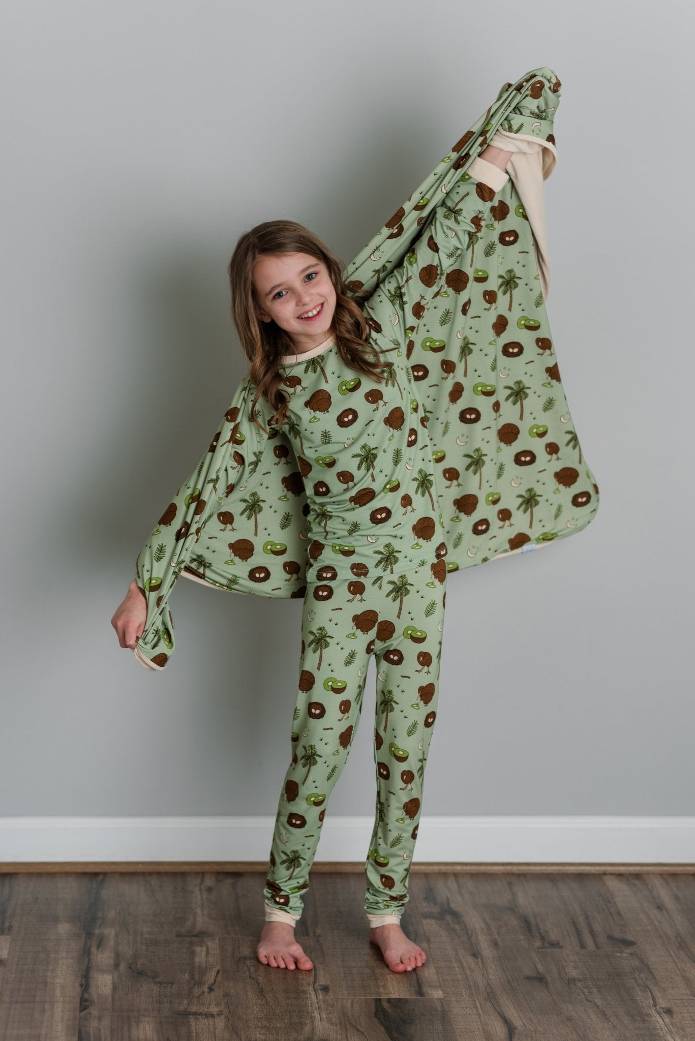 Kiwi Bird Reversible Double Layer Bamboo Blanket