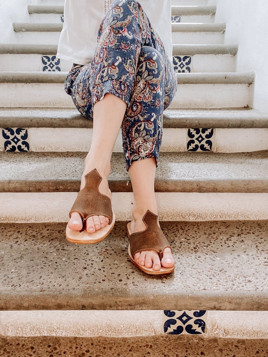 Luciana Leather Sandals – Brown