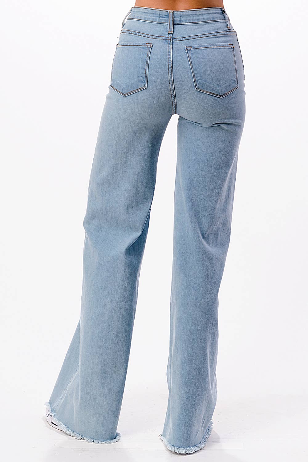 O2 Denim Front Seam Wide-Leg Western Jeans — Light Wash Mid-Rise Flare with Raw Hem & Front Seam Detail - size 30 remains