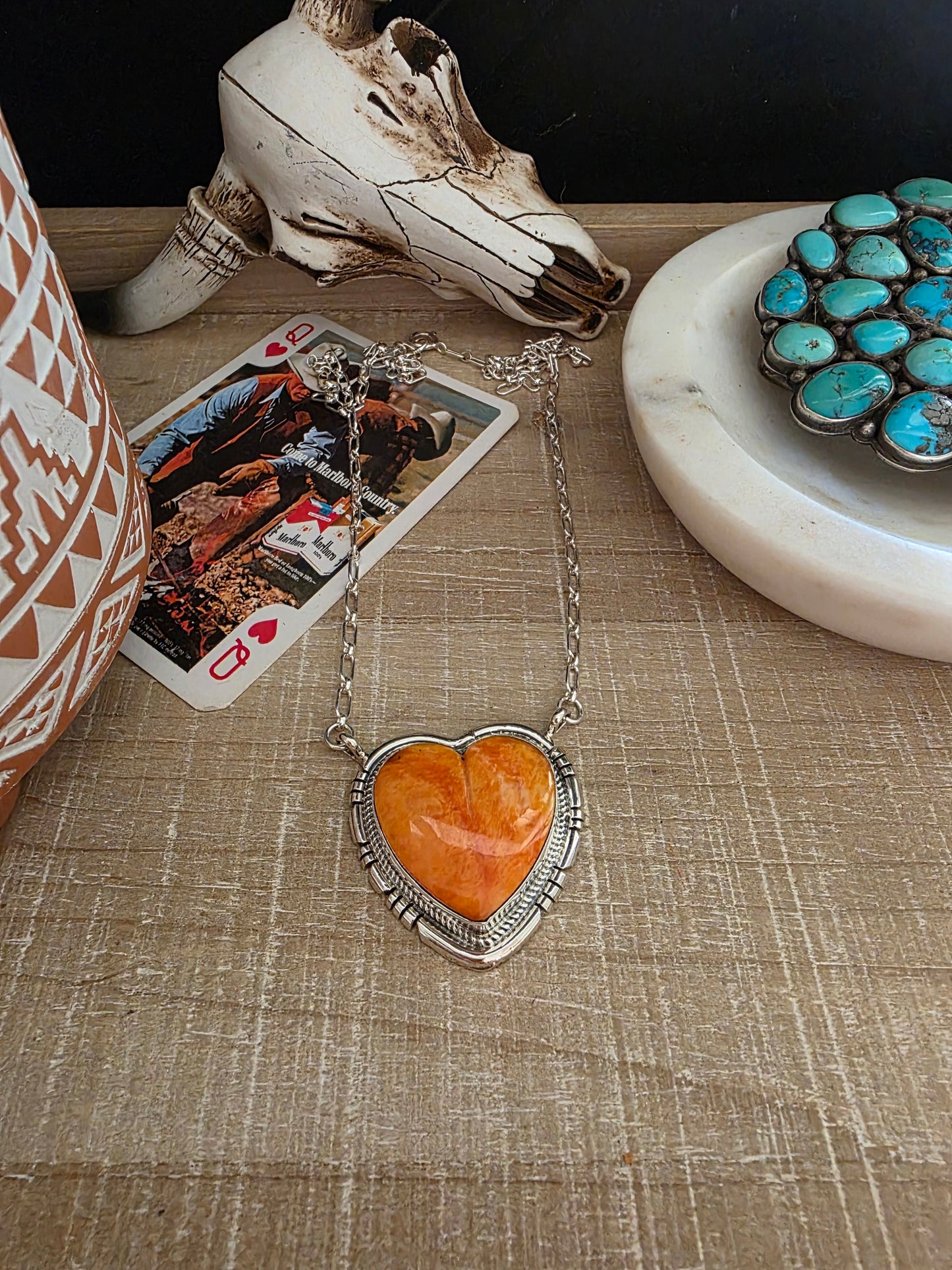 RENELL PERRY CHACO SPINY OYSTER HEART NECKLACE
