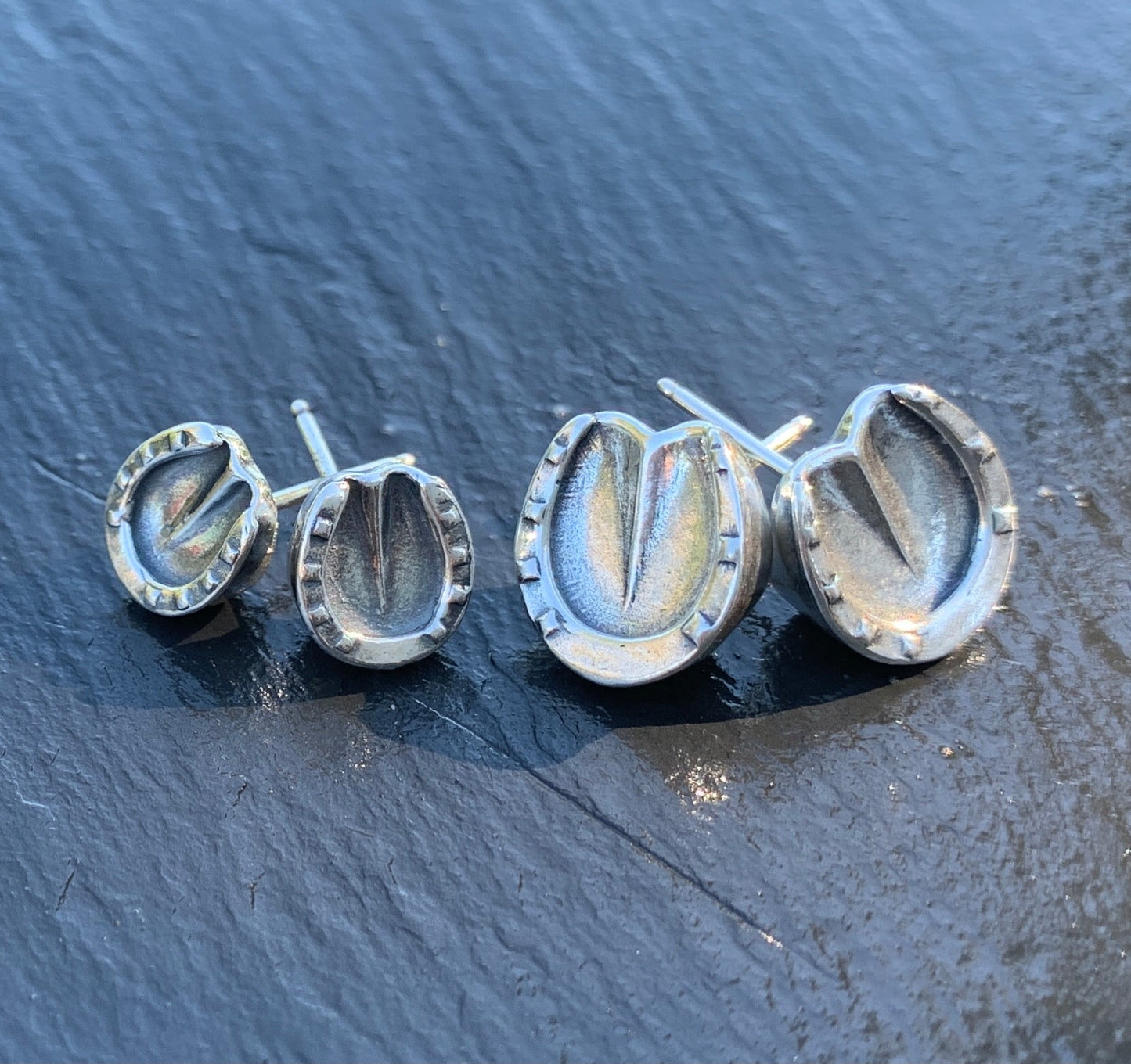 Sterling Hoofprints Post Earrings in Horse Size
