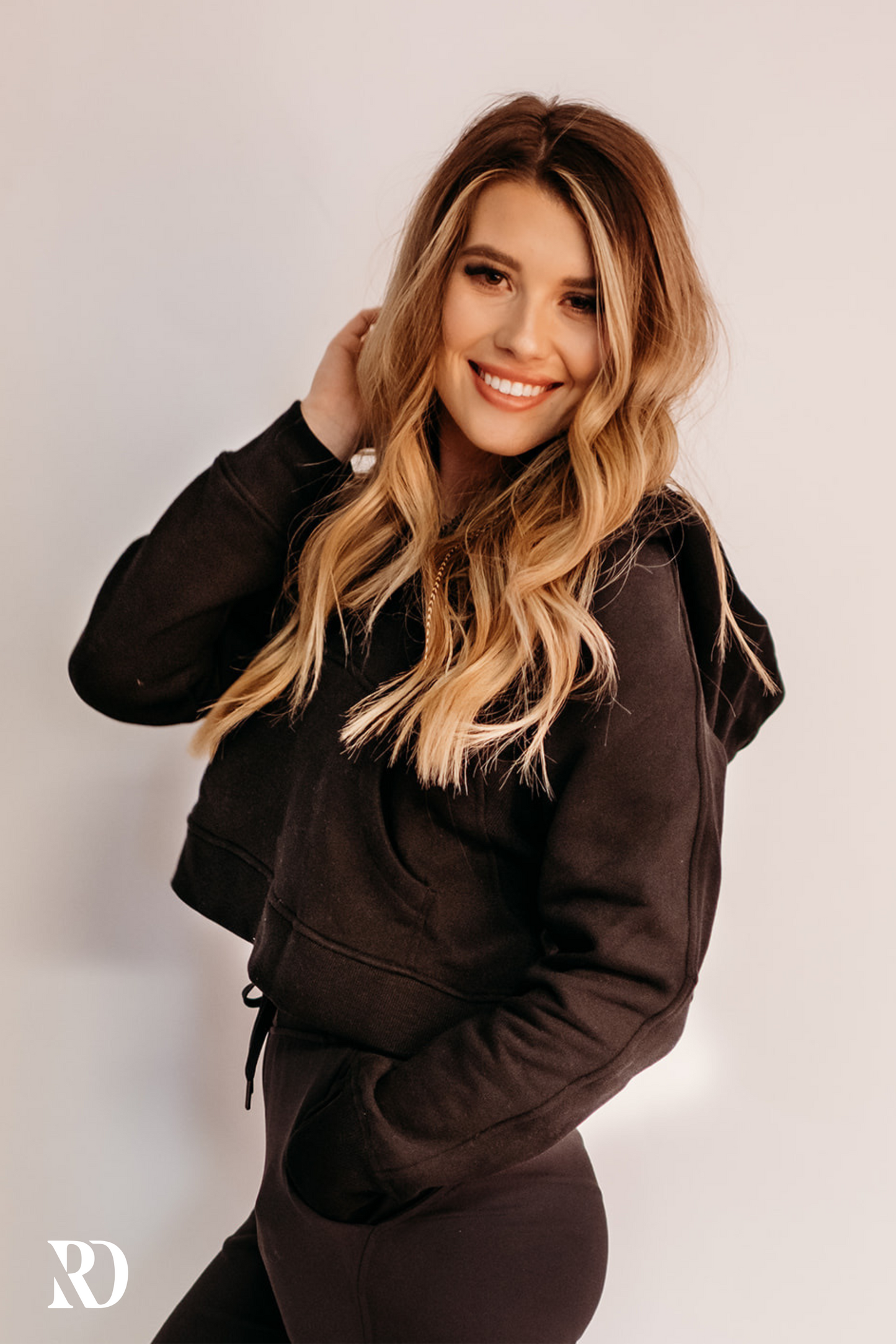 LEVEL UP HOODIE | BLACK