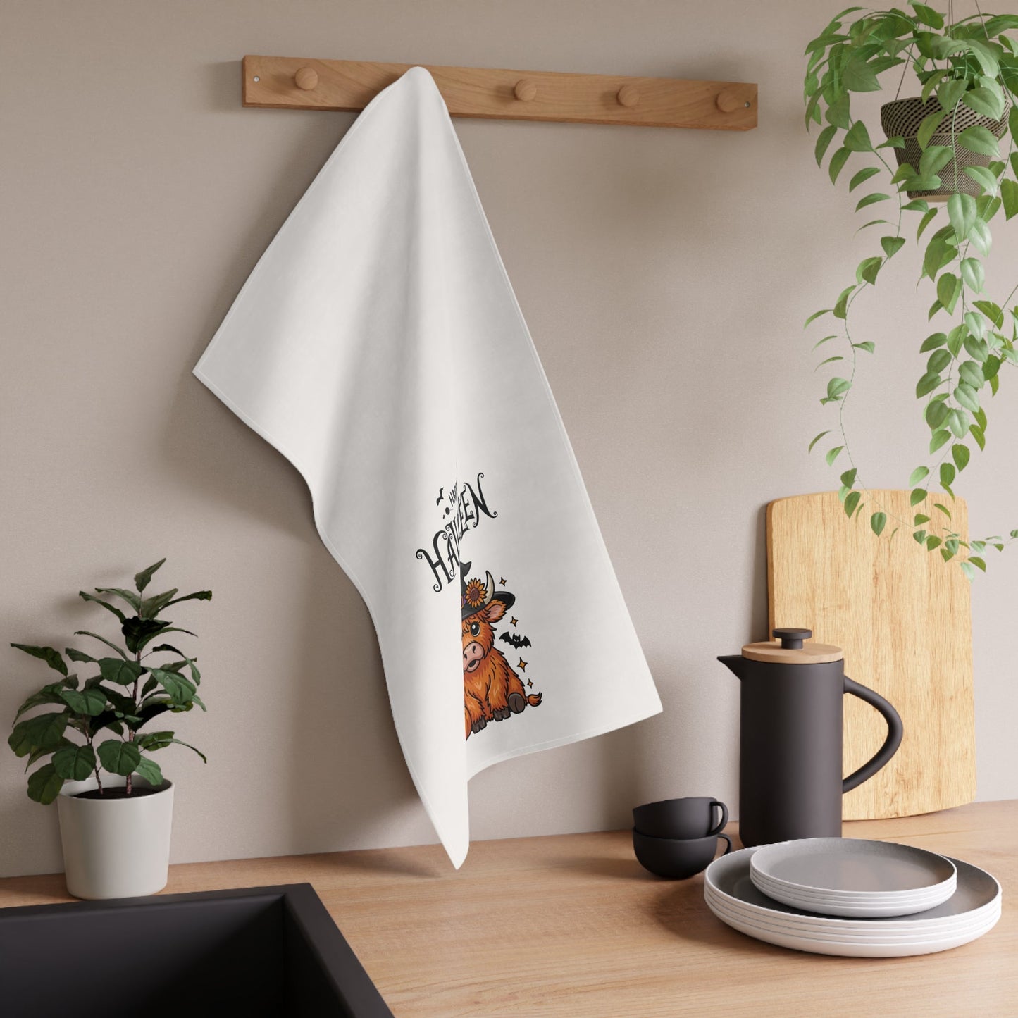 Happy Halloween cute Tea Towels, Festive Decor, Farmhouse Kitchen Accessories, Cute Highland Cow Design, Holiday Gift Ideas