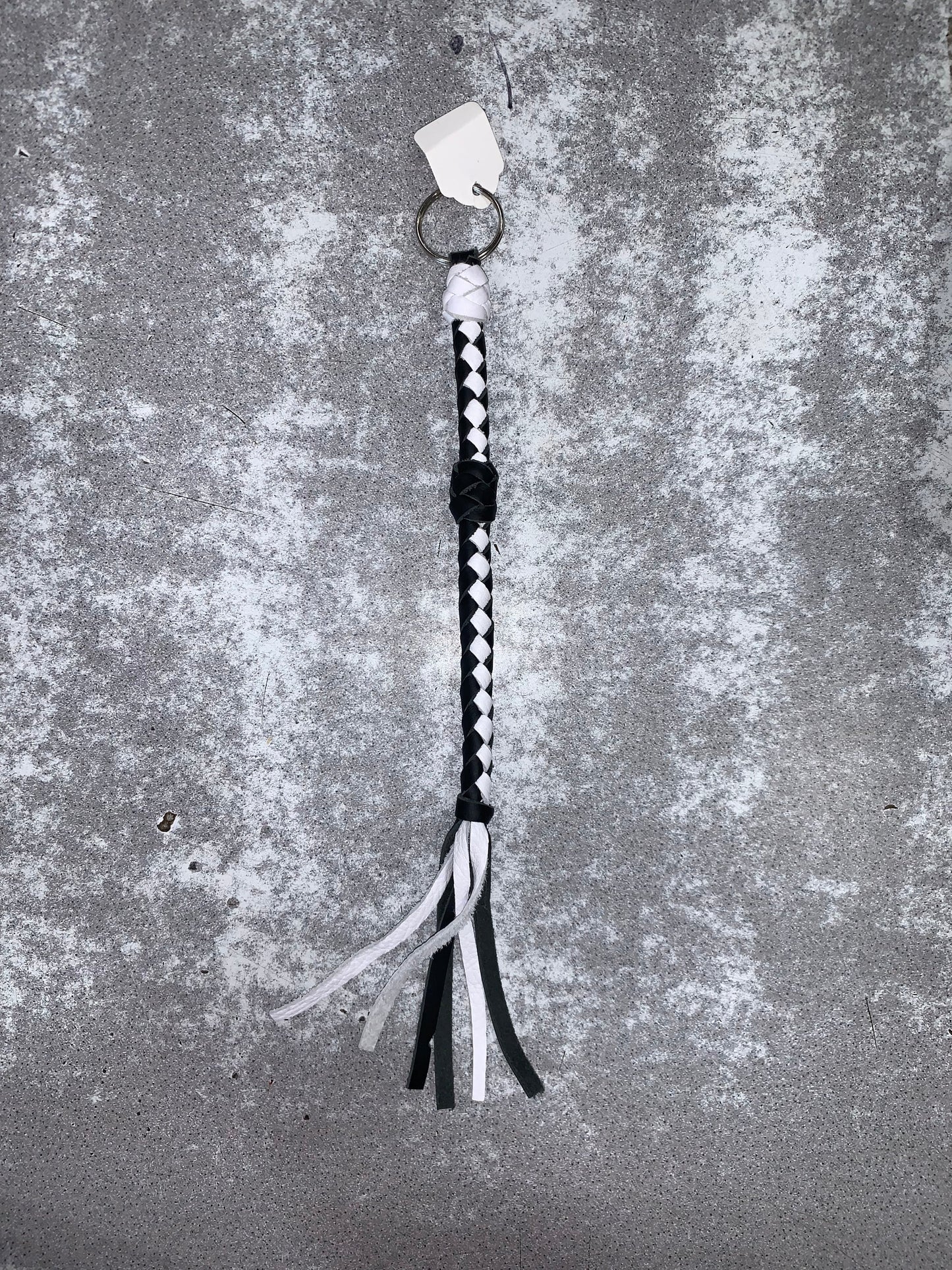 Keychain / Llavero - Crop leather - Cuarta